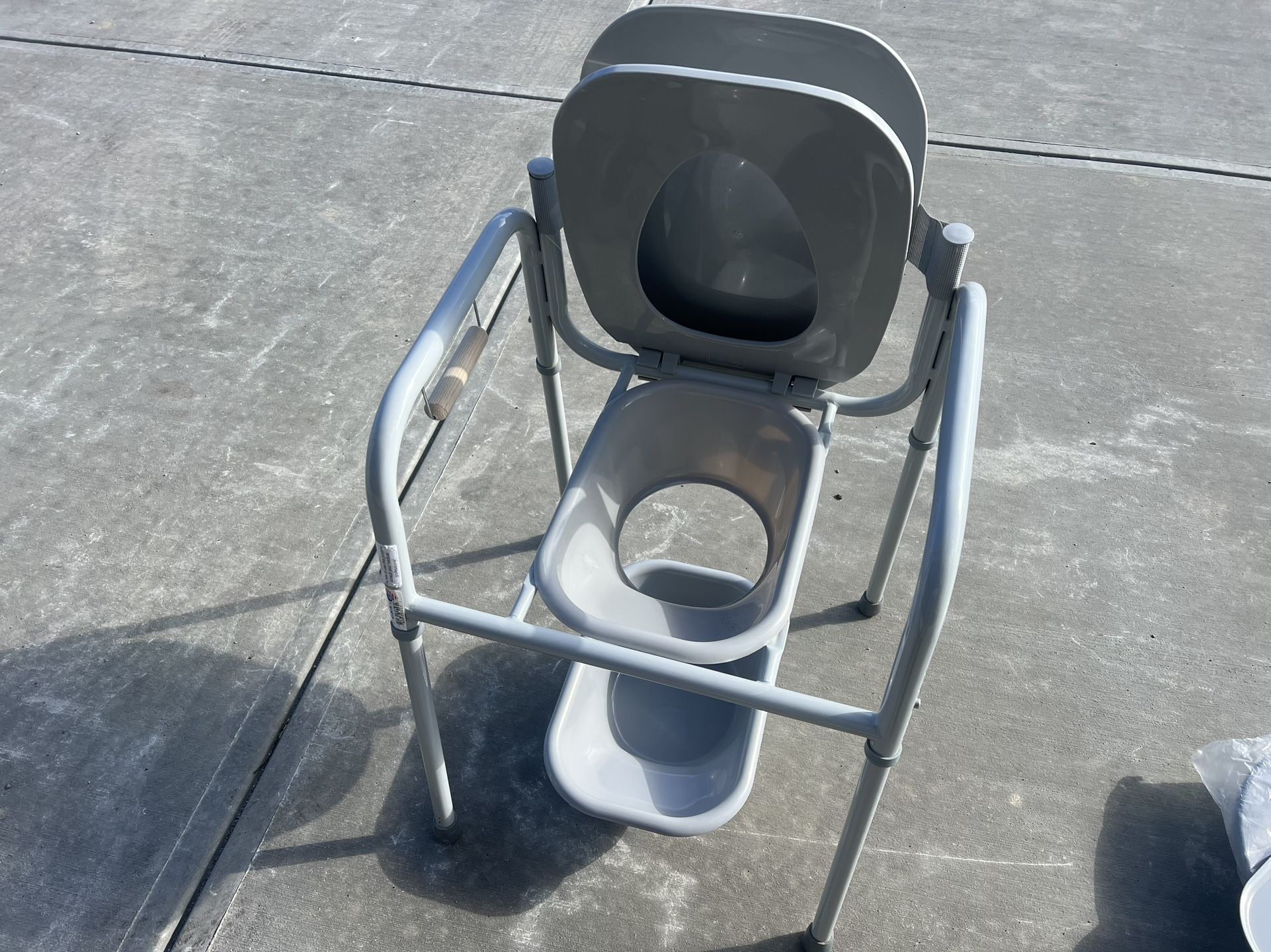 New TFI 3 IN 1 COMODE WITH ELONGATED SEAT