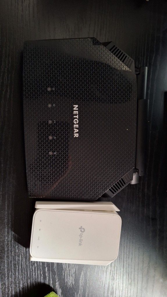 Netgear AX1800 WIFI Router Plus Tp-link Wifi Extender