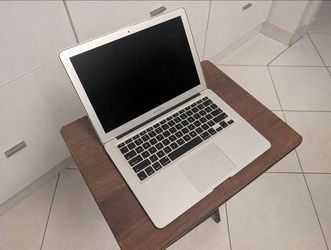 Apple MacBook Air