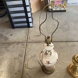 Lamp -beautiful Lamp Barely Used