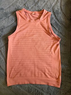 Lululemon tank