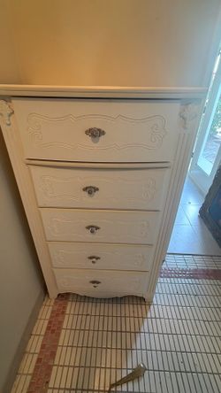 Dresser