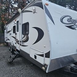2013 Cougar X-L Rv Trailer 