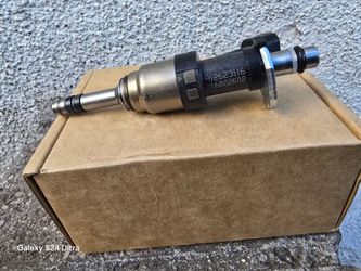 OEM ACDelco Fuel Injectors for 2014-2017 Chevrolet GMC