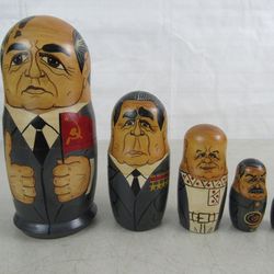 Russian/USSR Former Leaders 1991 Wood Nesting Dolls 5 Pc-Gorbachev


