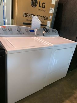 WHIRLPOOL top load washer and gas dryer in excellent conditions with 4 months warranty