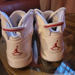 Air Jordans Size 5 Like New 