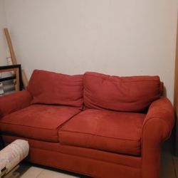Deep seat pullout couch, reddish
