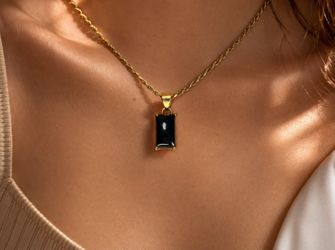 10 Ct Natural Black Onyx Pendant 925 Sterling Silver 18K Gold Plated