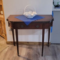 Vintage HEPPLEWHITE Table