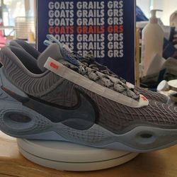 Nike Cosmic Unity size 15