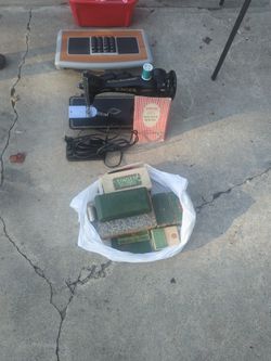 Singer Sewing Machine 