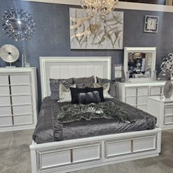Queen Bedroom Set