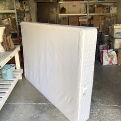 Standard Size Bed Platform Frame.  NOT A BOX SPRING,   Adds Approx 9 Inches To The Height Of Your Bed.  Can Be Used With Box Spring Or Mattress.  P/U 