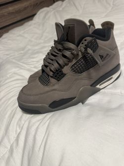 Jordan 4 Cavestone Size 8.5