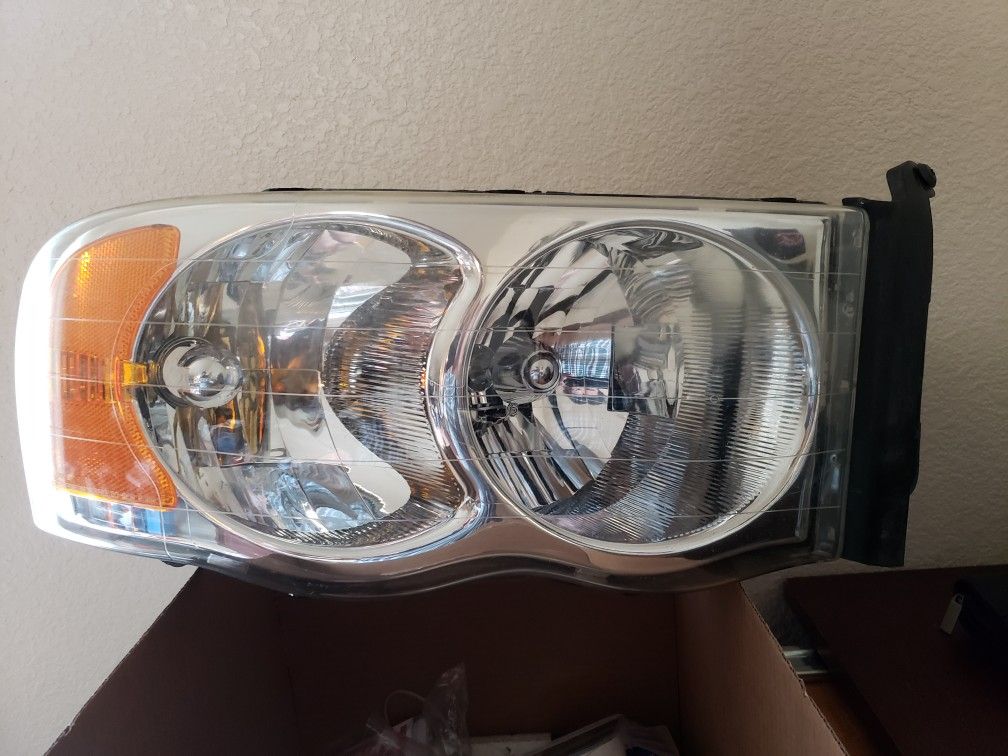 02-05 Dodge Ram headlights.