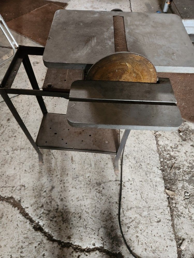 Bench Grinder / Sander With Table