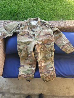 US Army Genuine OCP Uniform Set | 33 Short Coat Top & 28 Regular Trousers Pants
