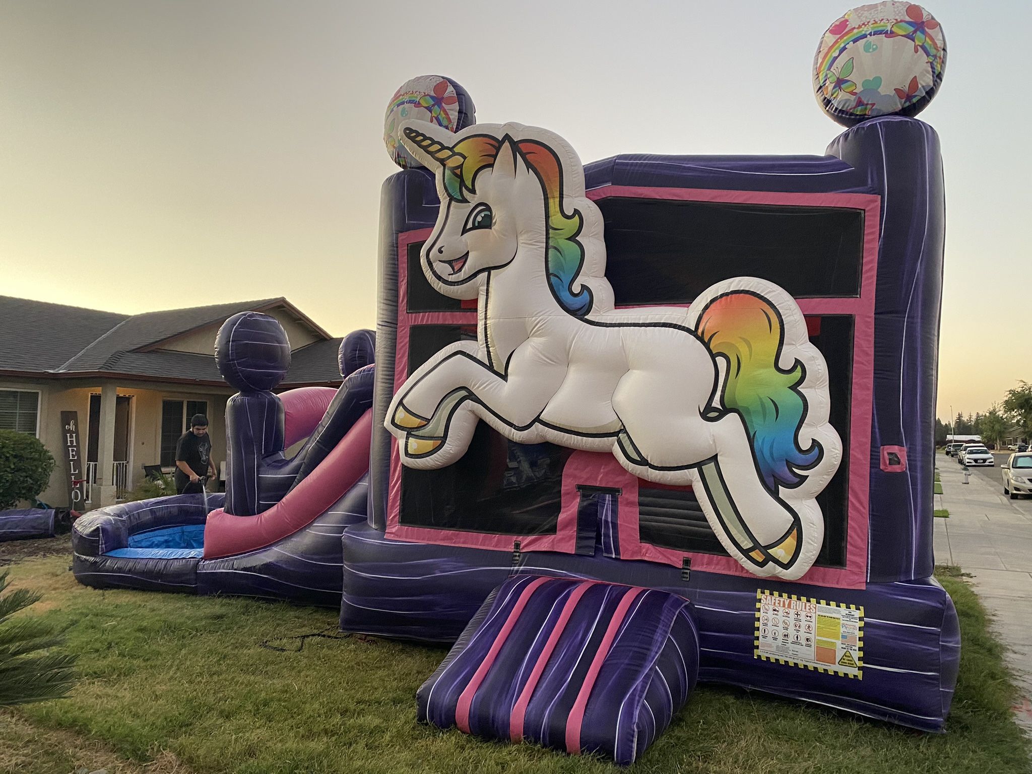 LARGE UNICORN BOUNCE HOUSE/WATERSLIDE COMBO FOR SALE