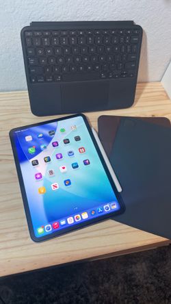 IPad Pro (M4) 1TB + Apple Pencil Pro + Cases