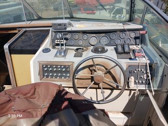 32 foot sea Ray boat
