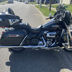 2019 Harley Davidson Ultra Glide Classic