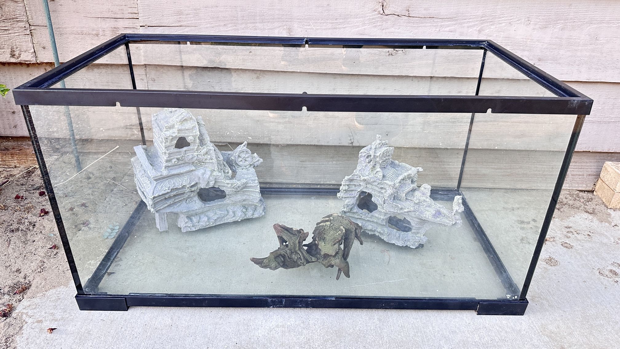 Aquarium/ Fish Tank