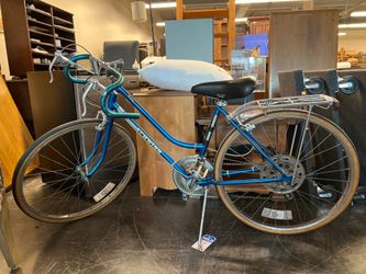 Vintage Schwinn Varsity Bike