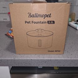 Pet fountain