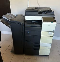 Konica Bizhub B/W 454e with finisher