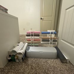 Cricut Maker + Huge Vinyl Bundle – Over 20 Rolls Included!