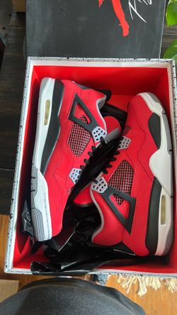 Air Jordan 4 Retro