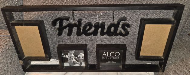 Friends photo holder