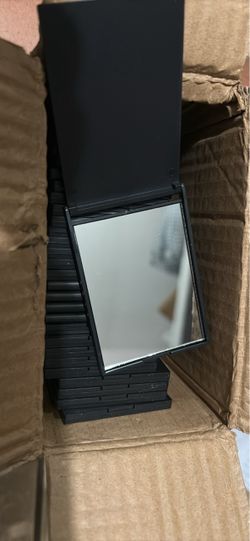 Compact mirror