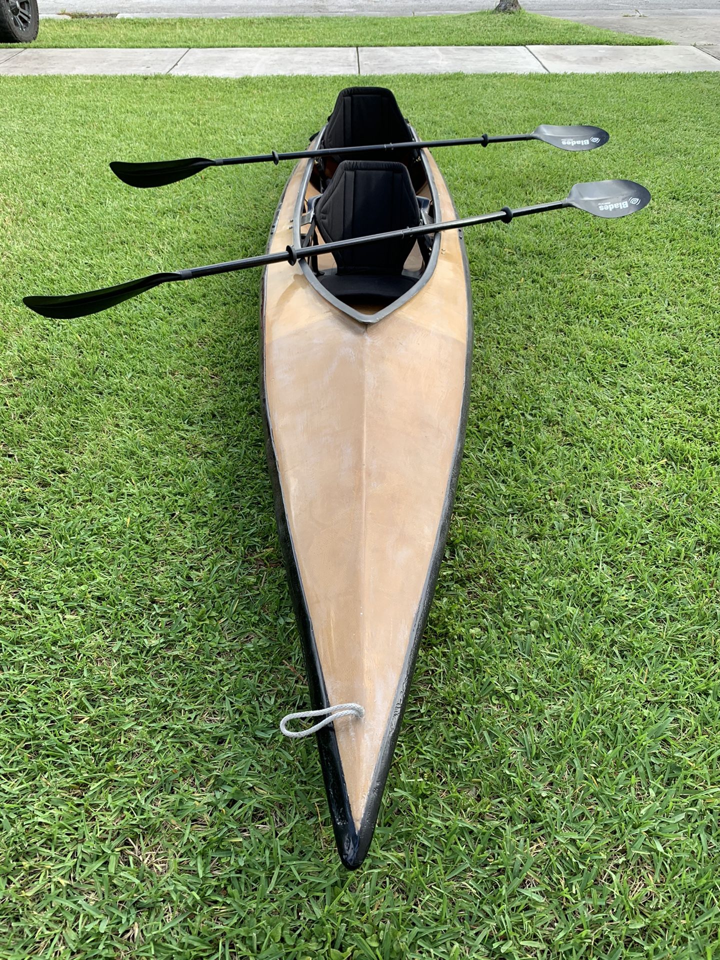 KEVLAR RACE DOUBLE KAYAK 17FT for Sale in Miami, FL OfferUp