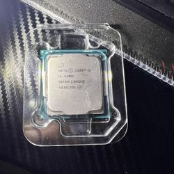 I5 9400F Only Used 2 Months Works Great Like New Condition 9/10 