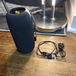 Monster S320 Bluetooth Speaker
