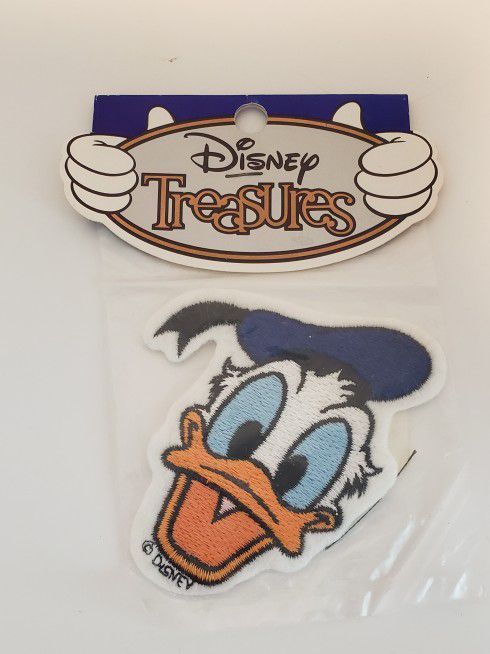 NEW VINTAGE Disney Treasures Souvenir Donald Duck Embroidered Patch 3"  RARE