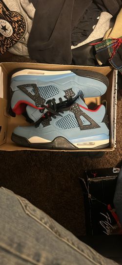 Travis Scott Jordan 4s size 9.5 men