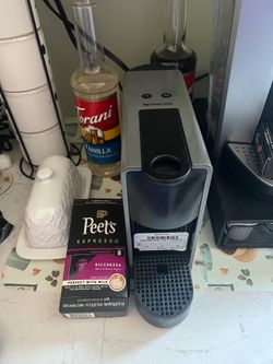 Nespresso Essenza Mini coffee machine