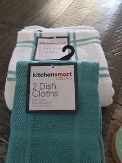 2 Dishtowels & Dish cloths