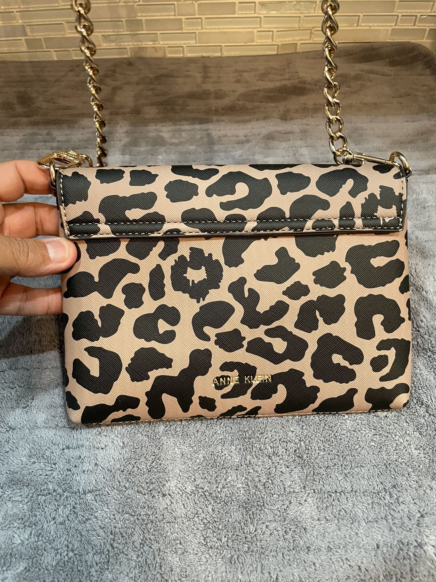 Anne Klein Black/Leopard Print Crossbody Purse 5Hx9"W /2 straps magnetic close