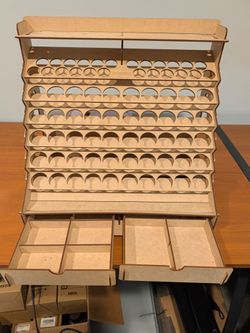 Sokipa paint rack with drawers