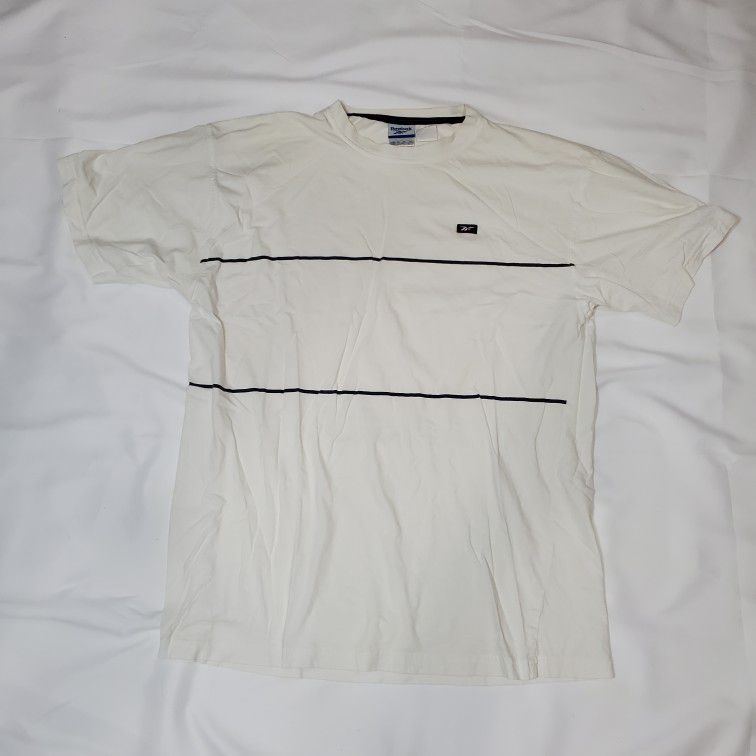 Reebok T-Shirt Men’s Size Large Vintage Reebok 90s Embroidered 