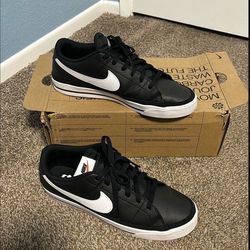 Men’s Nike Court Legacy