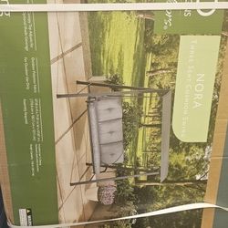 Brand New HD Design  Nora 3 Seat Swing