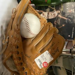 Rawlings 1207 Mitt & Softball 