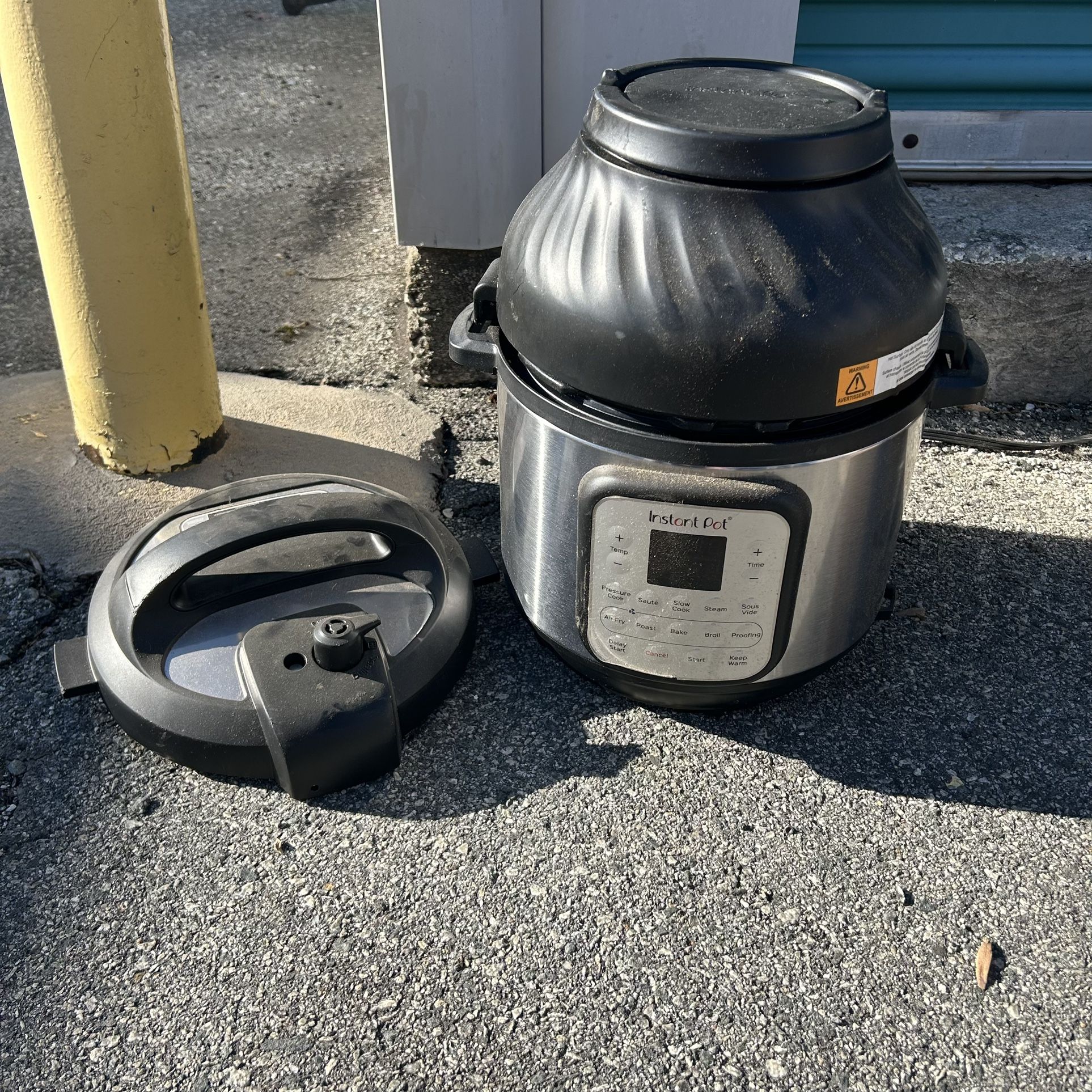 MOVING SALE KITCHEN ITEMS