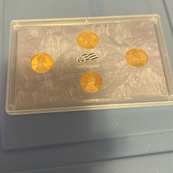 2009 United States Mint Lincoln Bicentennial One Cent Proof Set.