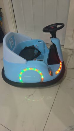 12V electric kids ride-on bumper car featuring 360-degree rotation and flashing LED lights